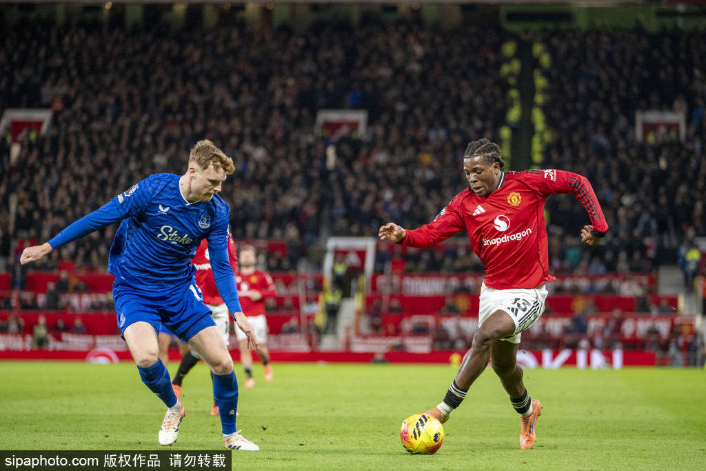 马丁内斯：C罗被罚下主要因为他太有激情；我们必须自我批评