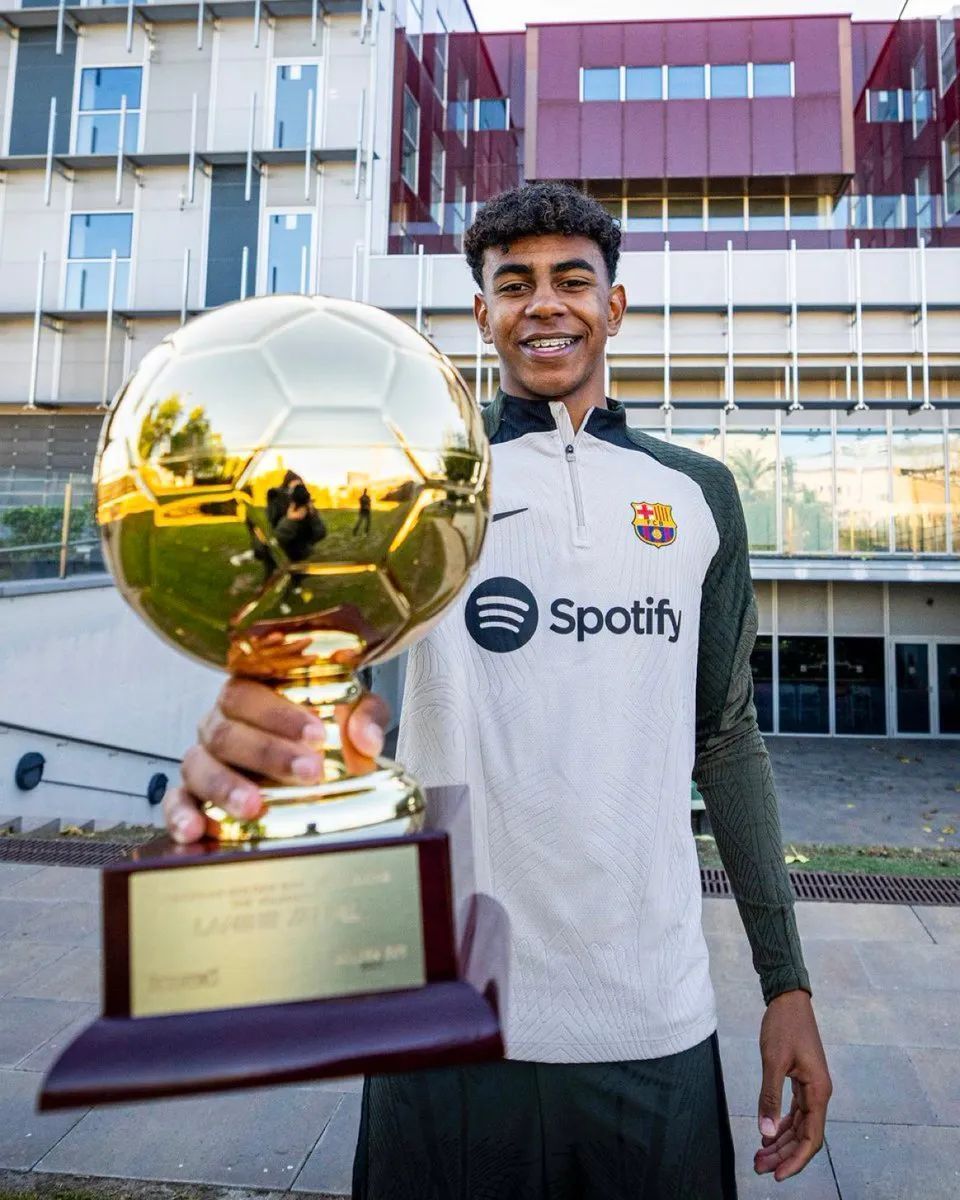 霍姆格伦单场20+命中率联盟第三，雷霆轻取太阳晋级杯赛四强