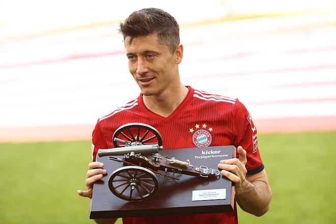 胡明轩拿下26分错失绝杀，澳大利亚全队安慰胡明轩