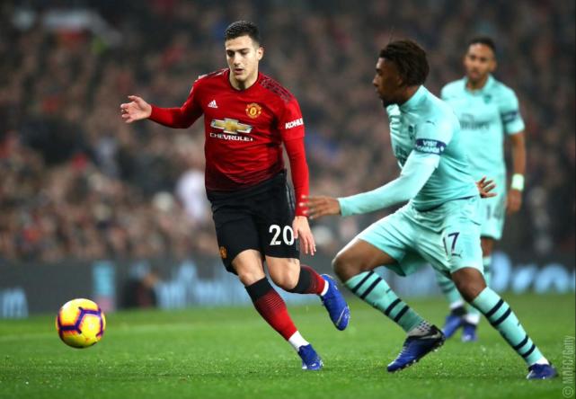 半场战报：拜仁1-0斯图加特，莱默尔脚后跟破门，奥利塞助攻