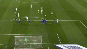 他今天像一位艺术家